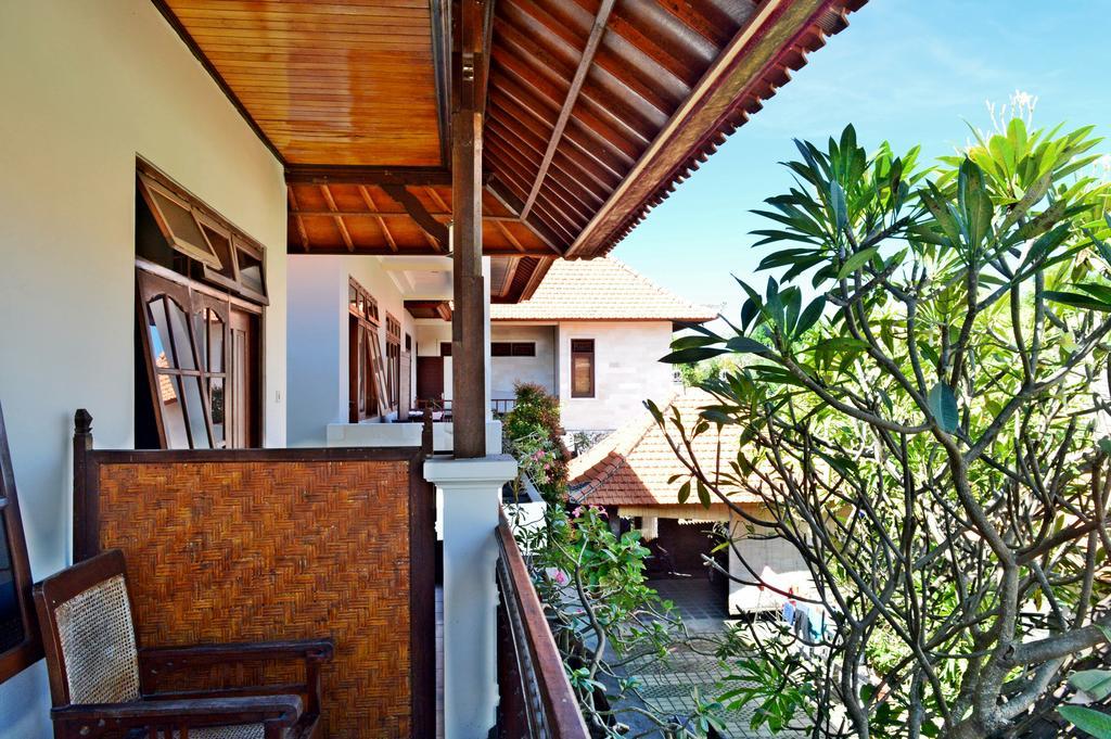 Yulia 2 Homestay Sanur Exterior foto